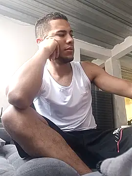 Snapshot of baby-buu chatting on February 2025 04:56:02 PM baby-buu online show from February 2025 04:56:02 PM