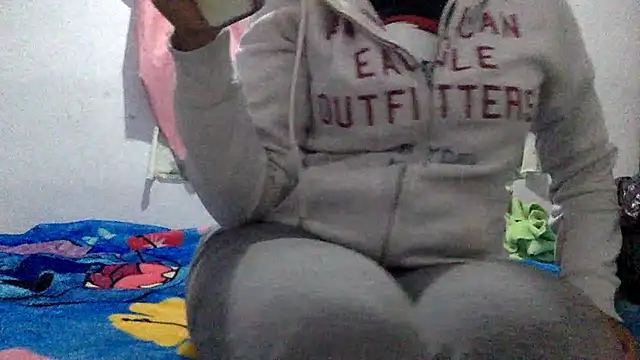 sharonlopez9611 online show from November 2025 02:53:02 AM