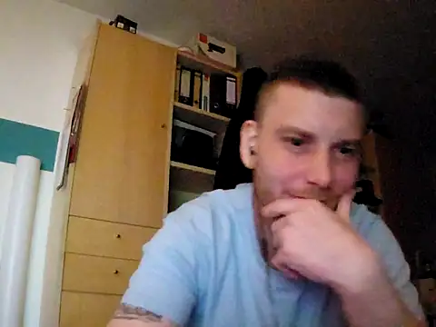 Foxtrott 242 online show from November 2025 01:27:02 AM