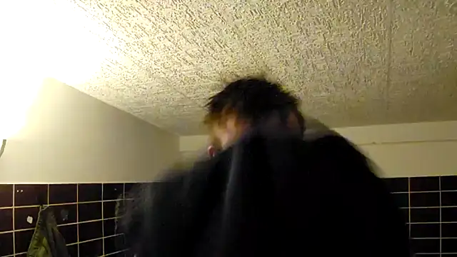 Snapshot of Foxtrott_242 chatting on April 2026 06:42:01 PM Foxtrott 242 online show from April 2026 06:42:01 PM