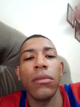 Snapshot of Mineirinho043 chatting on February 2025 12:00:01 PM Mineirinho043 online show from February 2025 12:00:01 PM