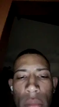 Snapshot of Mineirinho043 chatting on February 2025 03:29:02 AM Mineirinho043 online show from February 2025 03:29:02 AM