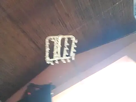 Snapshot of Mineirinho043 chatting on February 2025 08:07:02 PM Mineirinho043 online show from February 2025 08:07:02 PM