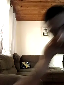 Snapshot of Mineirinho043 chatting on February 2025 05:46:02 PM Mineirinho043 online show from February 2025 05:46:02 PM