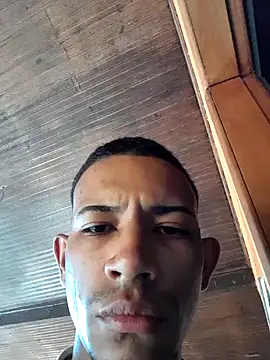 Snapshot of Mineirinho043 chatting on February 2025 12:17:02 PM Mineirinho043 online show from February 2025 12:17:02 PM