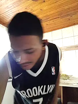 Snapshot of Mineirinho043 chatting on March 2025 05:22:02 PM Mineirinho043 online show from March 2025 05:22:02 PM