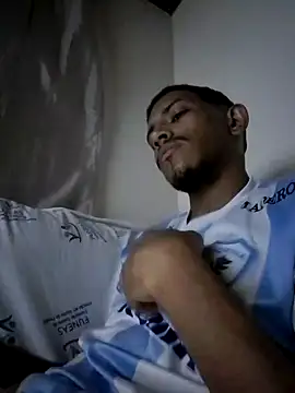 Snapshot of Mineirinho043 chatting on March 2025 04:36:02 AM Mineirinho043 online show from March 2025 04:36:02 AM