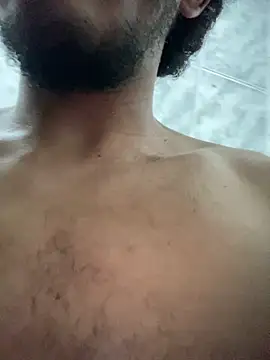 Snapshot of Mineirinho043 chatting on October 2025 04:44:02 AM Mineirinho043 online show from October 2025 04:44:02 AM