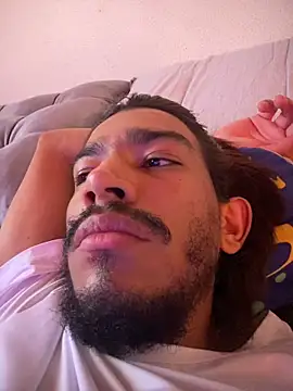 Snapshot of Mineirinho043 chatting on February 2026 04:10:02 PM Mineirinho043 online show from February 2026 04:10:02 PM