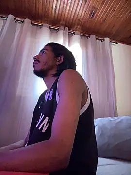 Mineirinho043 online show from April 2026 01:49:01 PM