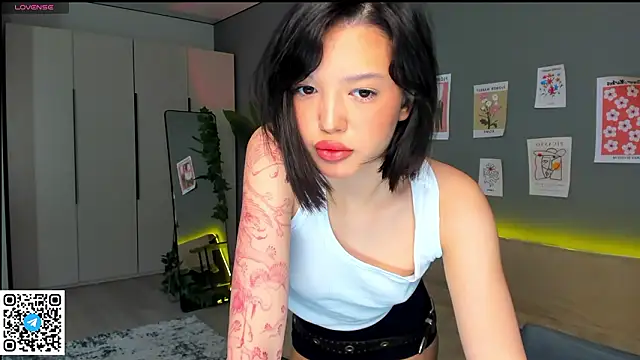 Snapshot of RikoAsada chatting on March 2026 06:52:01 AM RikoAsada online show from March 2026 06:52:01 AM