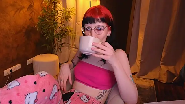 Snapshot of lissaros chatting on February 2025 05:09:01 AM lissaros online show from February 2025 05:09:01 AM