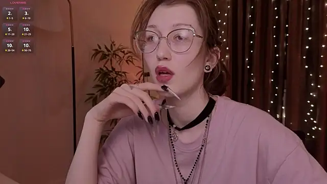 Snapshot of lissaros chatting on December 2025 05:24:02 AM lissaros online show from December 2025 05:24:02 AM