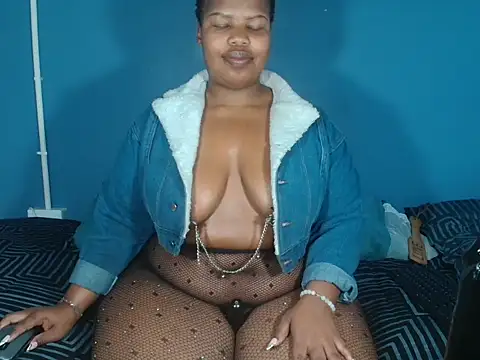 Cuddle Bear online show from September 2025 03:55:02 PM