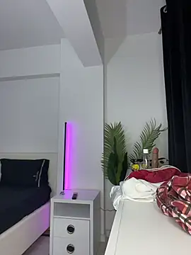 Celine Roxelle online show from February 2026 07:10:02 PM