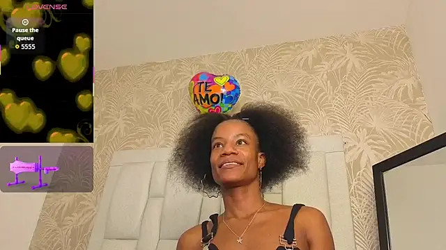 Snapshot of dafnnelewis chatting on June 2026 11:01:01 AM dafnnelewis online show from June 2026 11:01:01 AM
