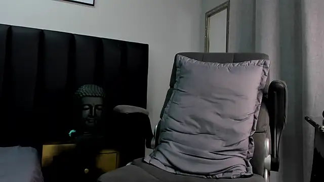 ISAAC CRYSTON online show from March 2025 11:14:01 PM