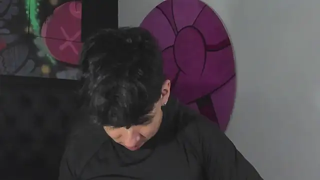 ISAAC CRYSTON online show from September 2025 07:58:02 PM