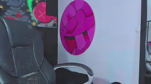 ISAAC CRYSTON online show from September 2025 07:51:02 PM