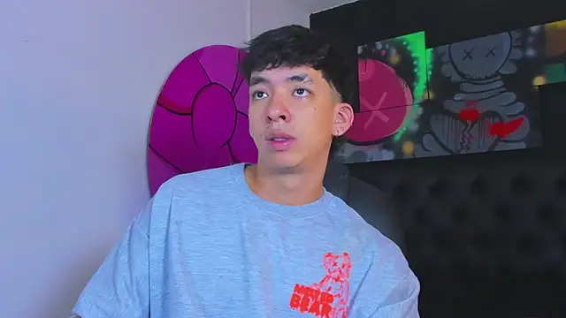 ISAAC CRYSTON online show from October 2025 07:33:02 PM