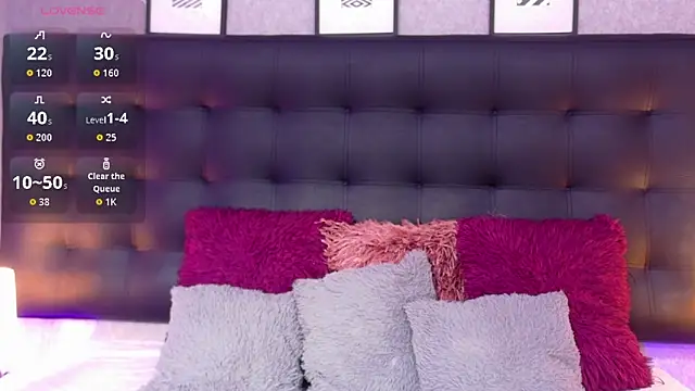 MarianaGiiiL online show from September 2025 12:52:01 PM