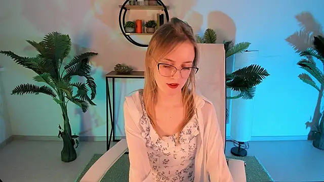 KiraMontoya online show from March 2025 05:13:01 PM