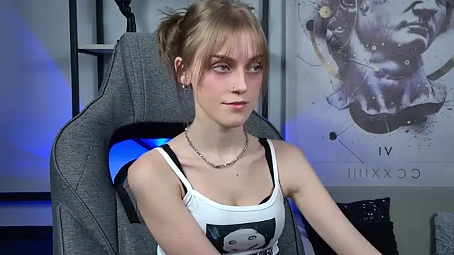 KiraMontoya online show from March 2026 11:55:01 PM