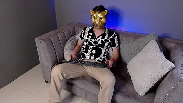 Golden-Boyy online show from February 2025 11:57:02 AM