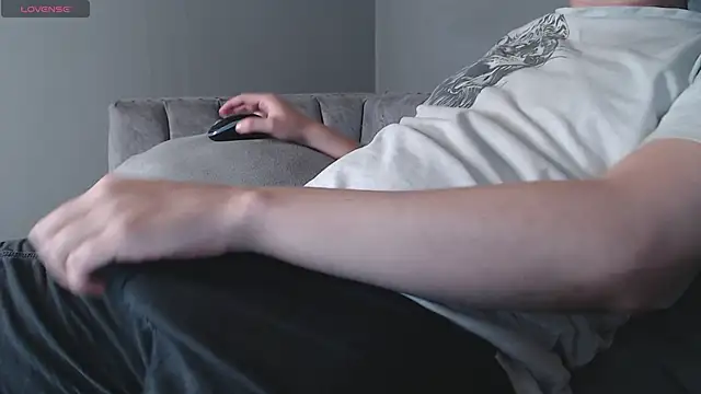 Golden-Boyy online show from February 2025 03:32:02 PM