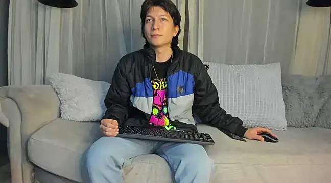 Golden-Boyy online show from March 2025 12:12:01 PM