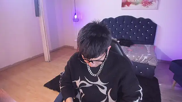 Golden-Boyy online show from September 2025 03:19:01 AM