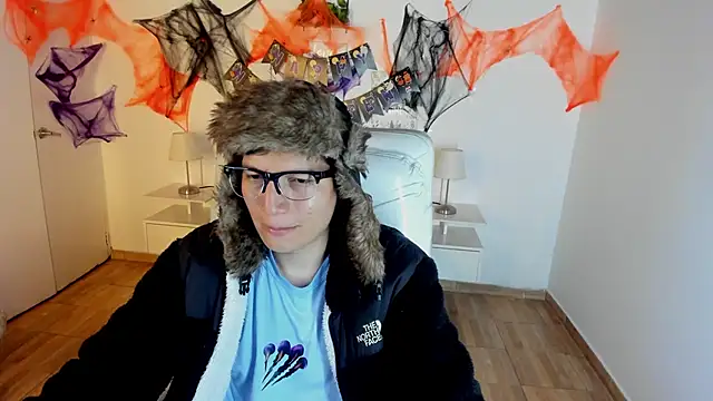 Golden-Boyy online show from October 2025 03:53:02 AM