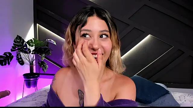 cloe palmer online show from February 2025 12:49:02 AM