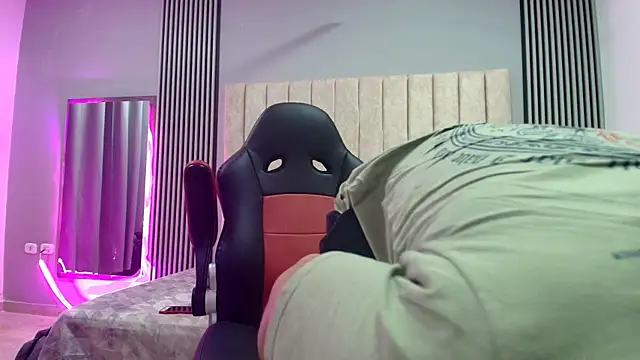 Snapshot of ANDRES_STUD chatting on September 2025 05:07:02 AM ANDRES STUD online show from September 2025 05:07:02 AM