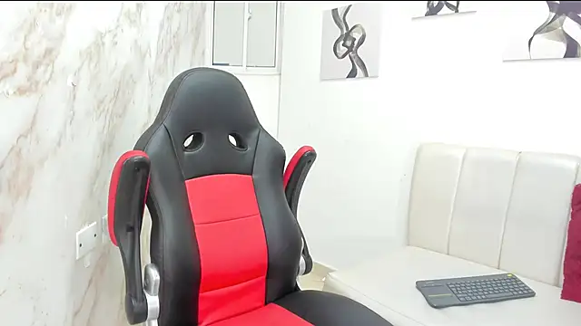 Snapshot of ANDRES_STUD chatting on October 2025 04:43:02 AM ANDRES STUD online show from October 2025 04:43:02 AM