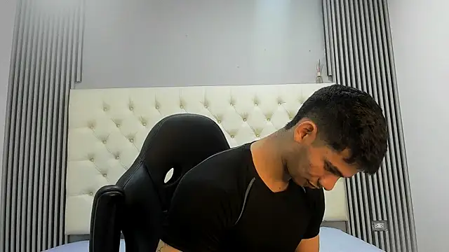 ANDRES STUD online show from March 2026 04:19:01 AM