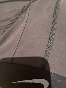 polpolo21 online show from December 2025 05:08:02 PM