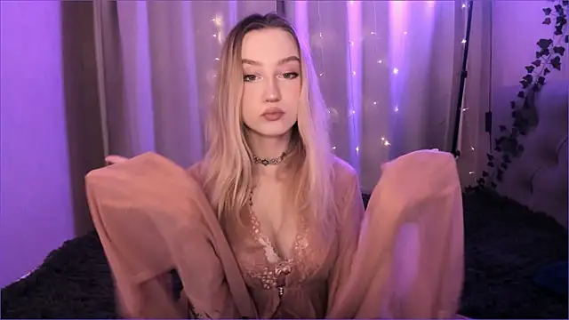 Snapshot of margorazentals chatting on March 2026 09:30:02 PM margorazentals online show from March 2026 09:30:02 PM