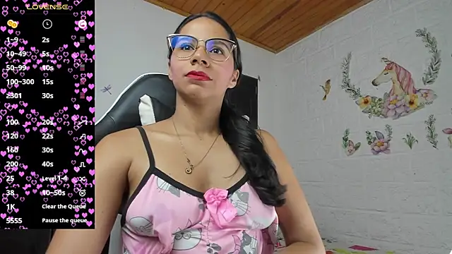 Snapshot of alisson_hoffman05 chatting on May 2026 02:34:02 PM alisson hoffman05 online show from May 2026 02:34:02 PM