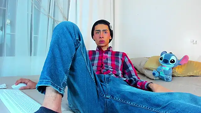 steve  gray online show from March 2025 06:40:02 PM