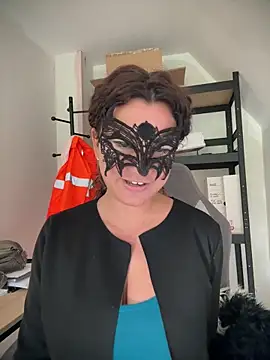 Snapshot of Loveblackzilla chatting on April 2026 12:25:01 PM Loveblackzilla online show from April 2026 12:25:01 PM