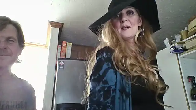 Snapshot of goddesspaigefox chatting on October 2025 03:05:01 AM goddesspaigefox online show from October 2025 03:05:01 AM