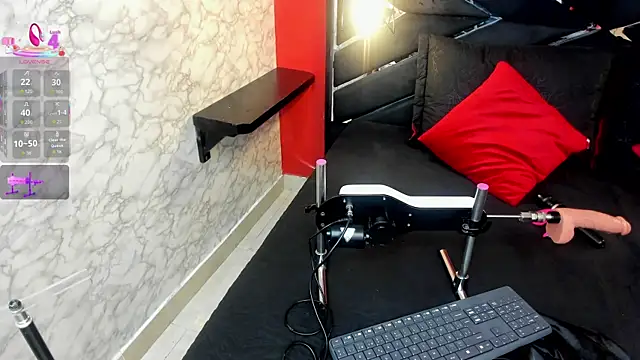 Snapshot of IVISBOUNCYASS chatting on December 2025 12:35:02 PM IVISBOUNCYASS online show from December 2025 12:35:02 PM