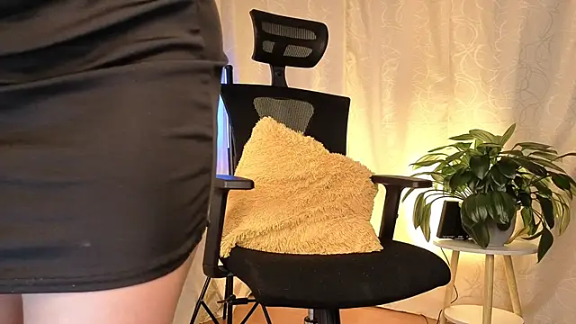 sophia dumont online show from April 2026 10:18:02 AM