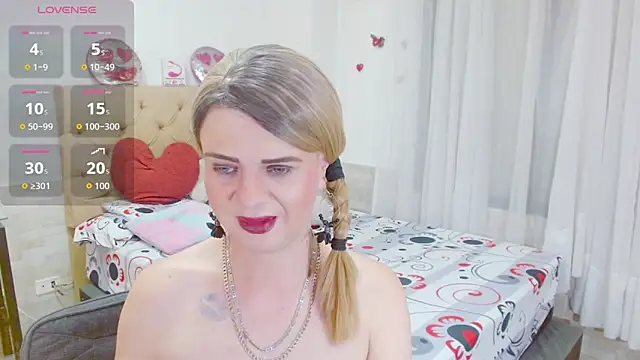 Snapshot of Dolldirtyxxx chatting on November 2025 05:10:01 AM Dolldirtyxxx online show from November 2025 05:10:01 AM