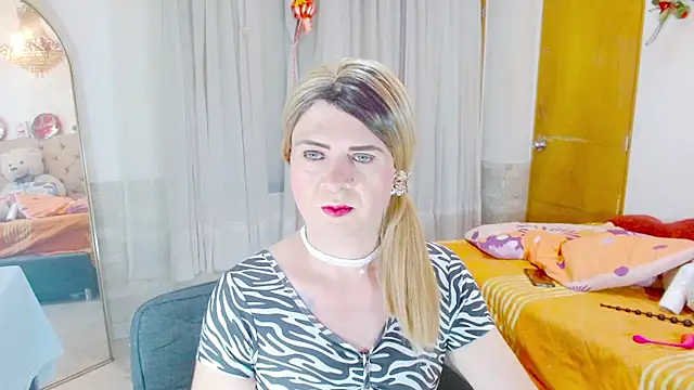 Snapshot of Dolldirtyxxx chatting on June 2026 05:42:02 AM Dolldirtyxxx online show from June 2026 05:42:02 AM