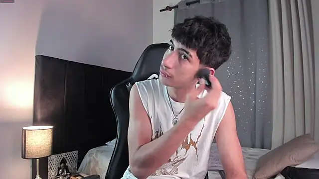 NovaaWheler online show from September 2025 07:26:02 PM