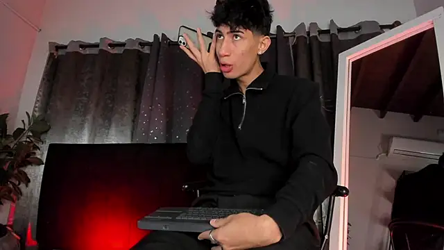 NovaaWheler online show from February 2026 12:23:02 PM