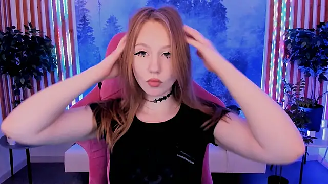 Snapshot of DariaTate chatting on April 2026 10:02:02 AM DariaTate online show from April 2026 10:02:02 AM