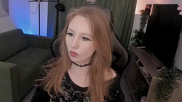 Snapshot of DariaTate chatting on April 2026 12:09:02 PM DariaTate online show from April 2026 12:09:02 PM